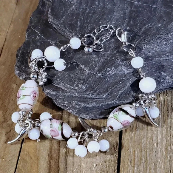 Vintage Murano Glass Beads White Silver Charm Bracelet Style B - Picture 1 of 5